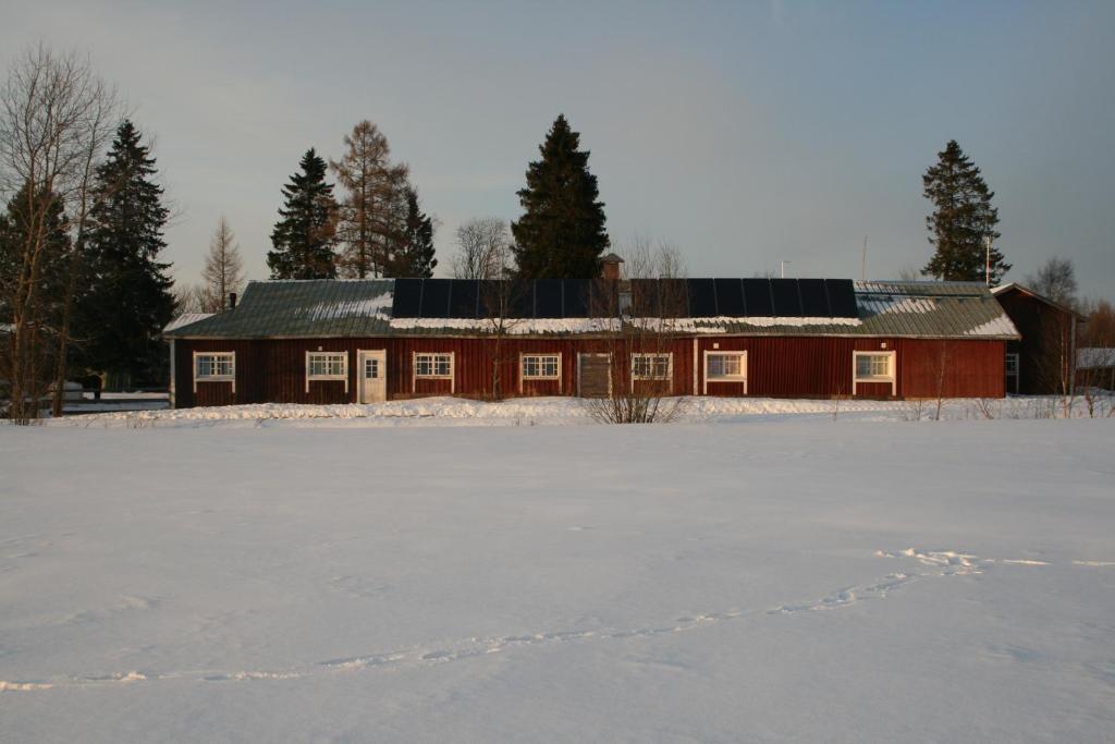 Maentylaen Tila Hotell Närvijoki Exteriör bild