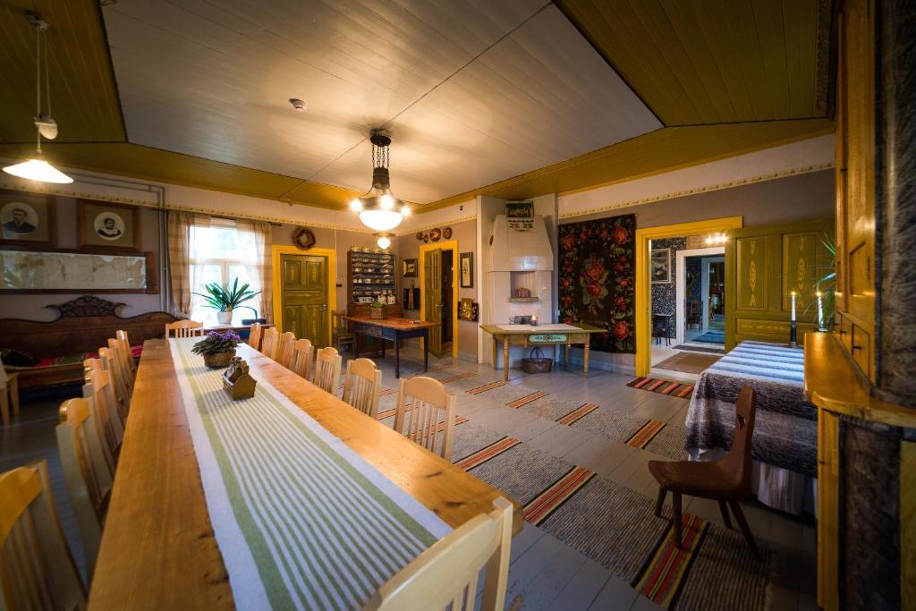 Maentylaen Tila Hotell Närvijoki Exteriör bild