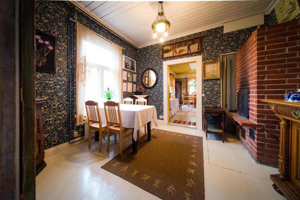 Maentylaen Tila Hotell Närvijoki Exteriör bild