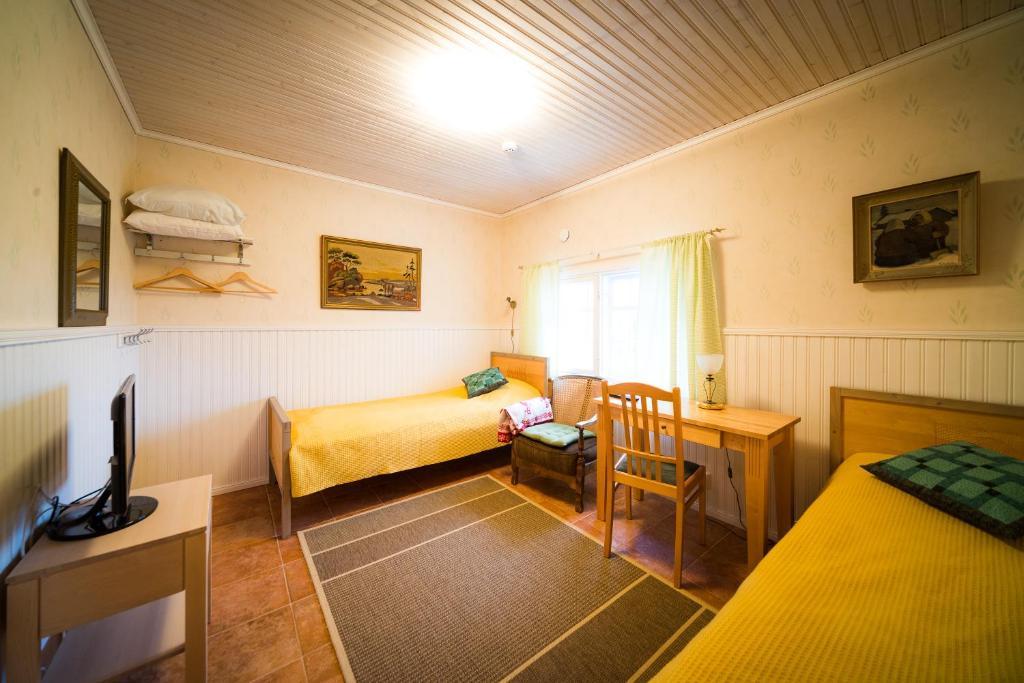 Maentylaen Tila Hotell Närvijoki Rum bild