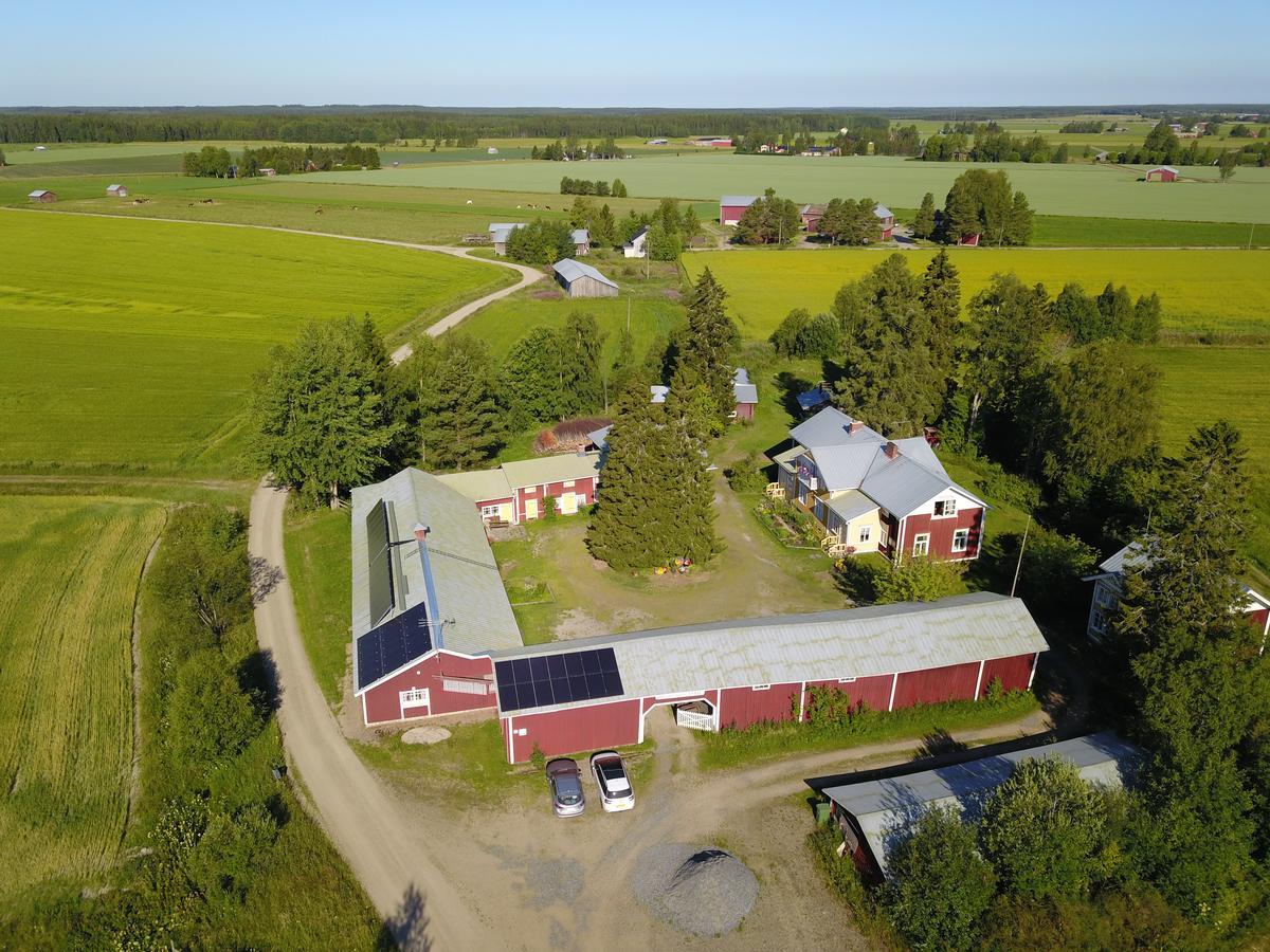 Maentylaen Tila Hotell Närvijoki Exteriör bild