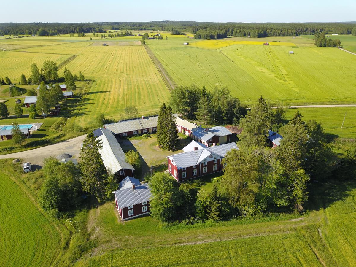 Maentylaen Tila Hotell Närvijoki Exteriör bild