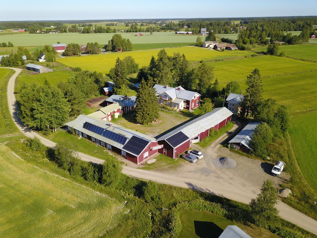 Maentylaen Tila Hotell Närvijoki Exteriör bild