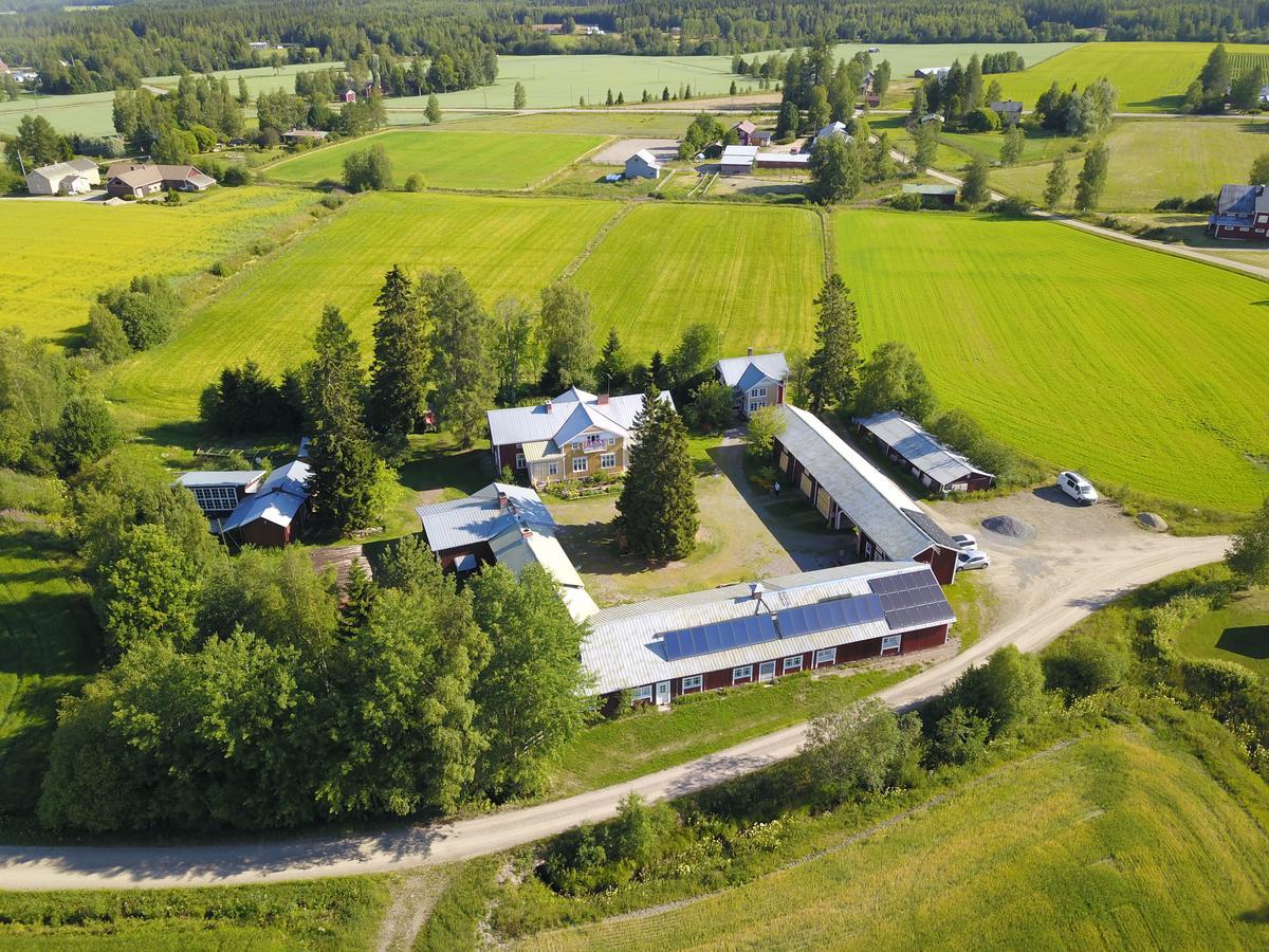 Maentylaen Tila Hotell Närvijoki Exteriör bild